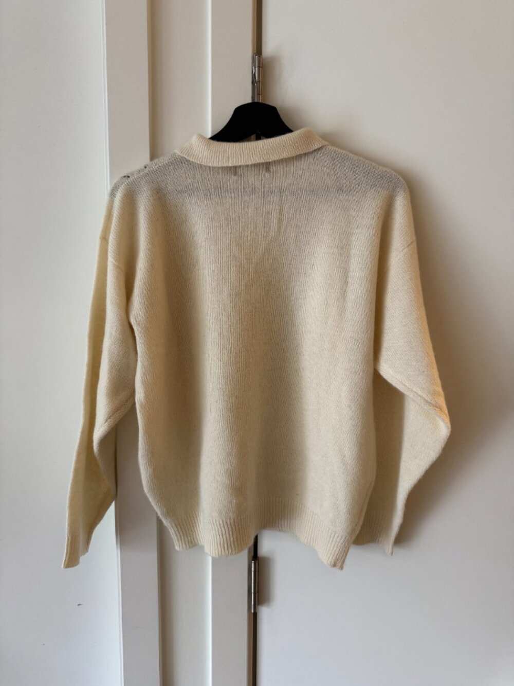 VINTAGE WHITE COLLAR SWEATER ANGORA LAMBS WOOL SIZE SMALL - Picture 5 of 6